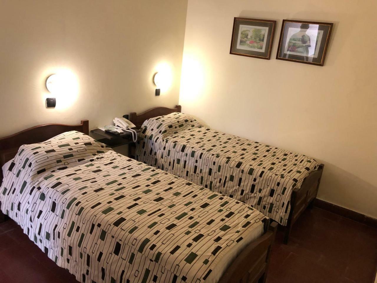 Hotel Avellaneda Avellaneda  Luaran gambar